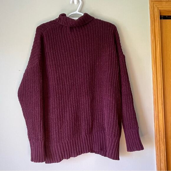 Aerie Burgundy Long Sleeve Turtle Neck Sweater Size Small - Picture 2 of 11